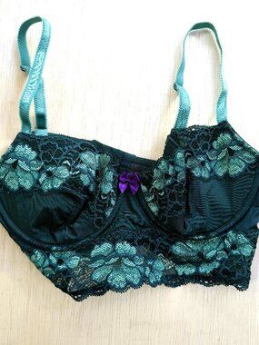 Women's Green ADORE ME Longline Underwire Back Closure Lace Bra Size 32C